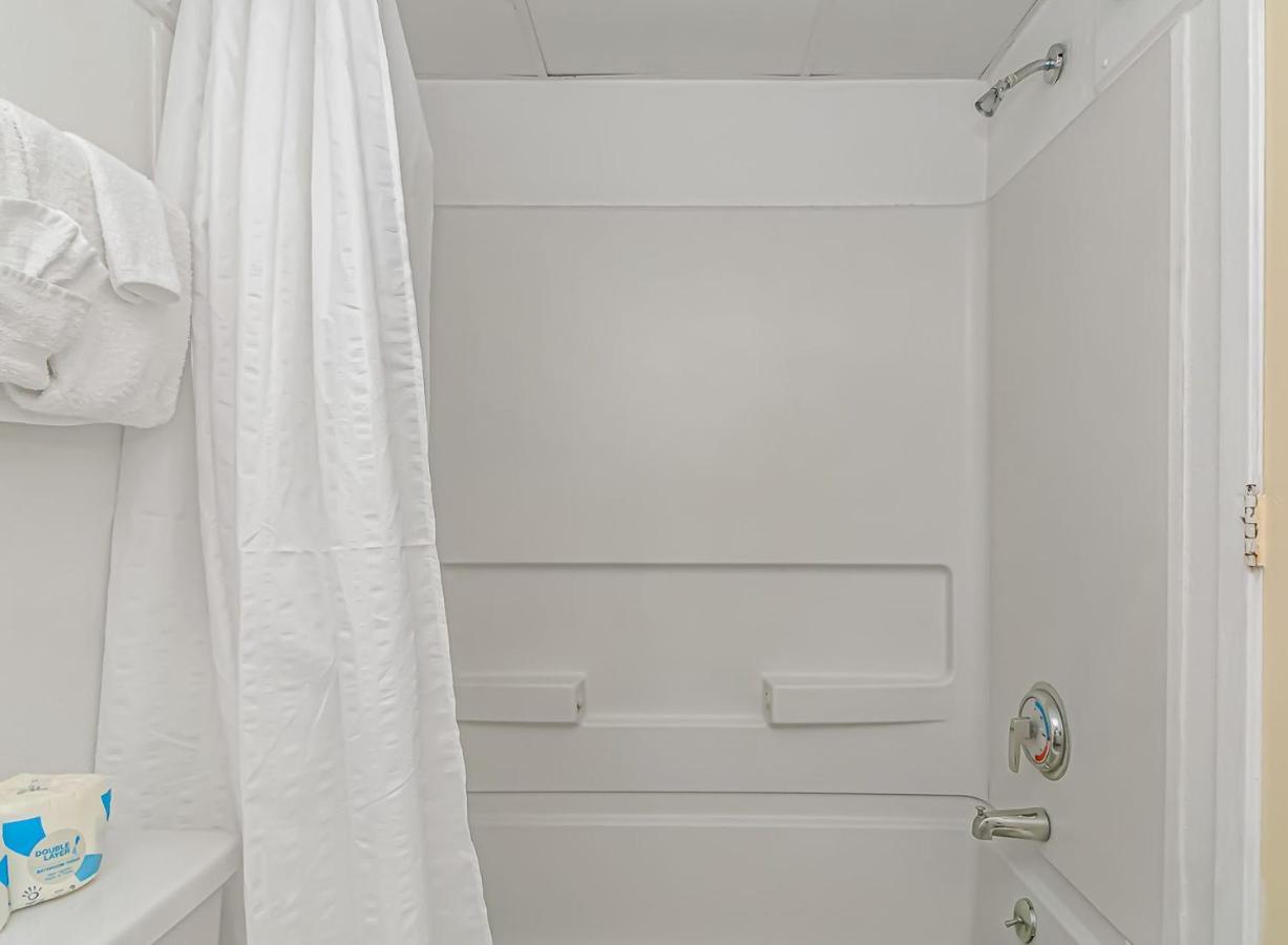 Renovated And Modern! Beautifully Updated Queen Suite! Sea Mist Resort 50410 Perfect For 2-4 Guests! Myrtle Beach Extérieur photo